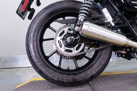 2023 Triumph Speed Twin 900 Chrome Edition in Sacramento, California - Photo 8