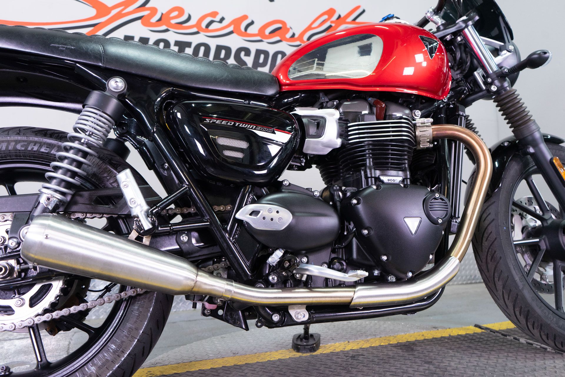 2023 Triumph Speed Twin 900 Chrome Edition in Sacramento, California - Photo 9