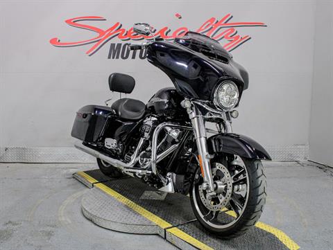 2019 Harley-Davidson Street Glide® in Sacramento, California - Photo 13