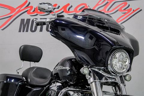 2019 Harley-Davidson Street Glide® in Sacramento, California - Photo 14