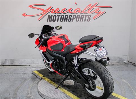 SUZ100250 - 2016 - Suzuki Motor of America Inc. - GSX-R600 Rear Left Side Angle - Photo 7