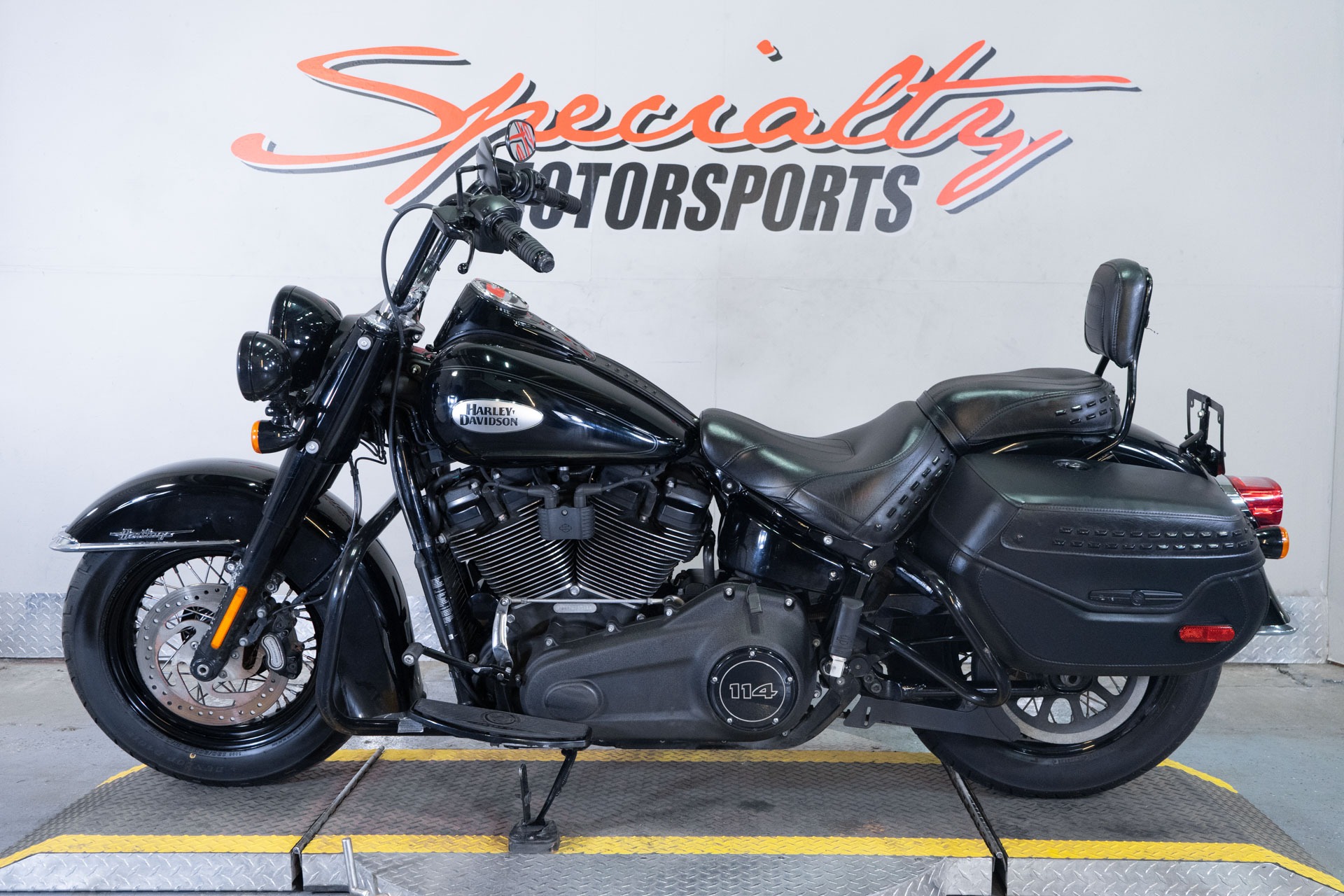 2023 Harley-Davidson Heritage Classic 114 4