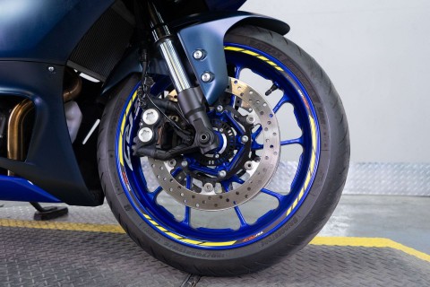 2023 Yamaha YZF-R7 in Sacramento, California - Photo 7