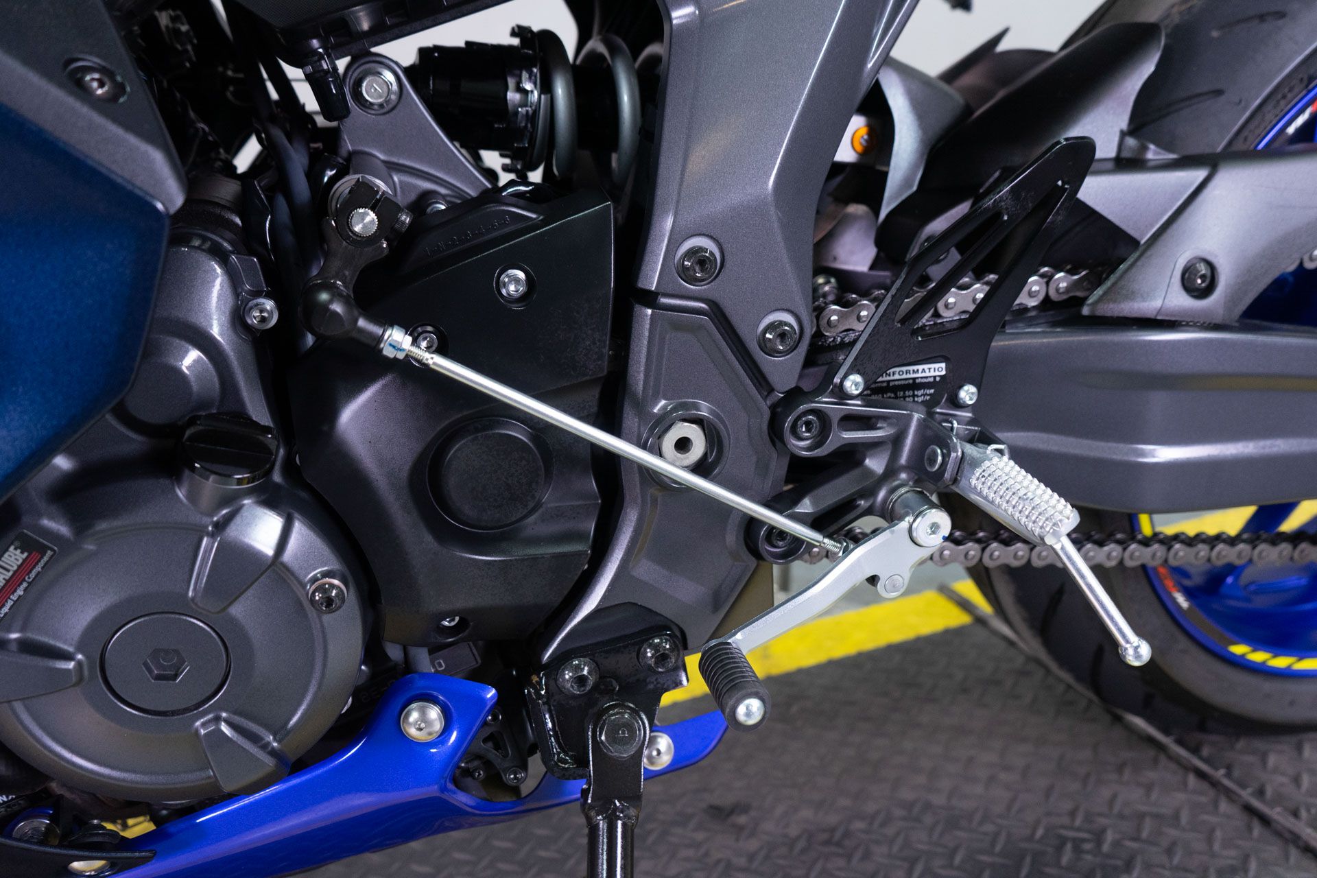 2023 Yamaha YZF-R7 in Sacramento, California - Photo 14