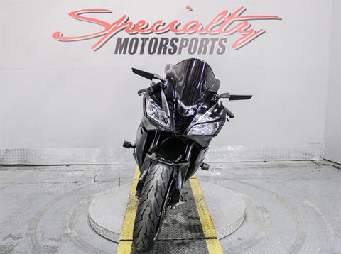 HON200140 - 2009 - Honda - CBR®600RR ABS Front View - Photo 12