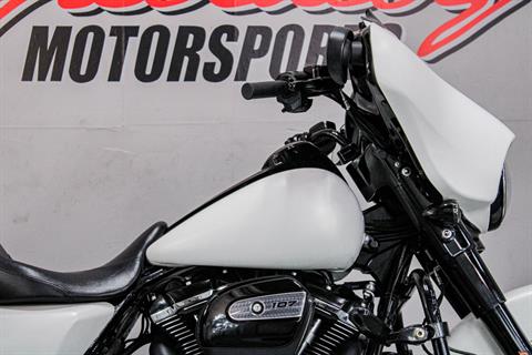 2018 Harley-Davidson Street Glide® Special in Sacramento, California - Photo 2