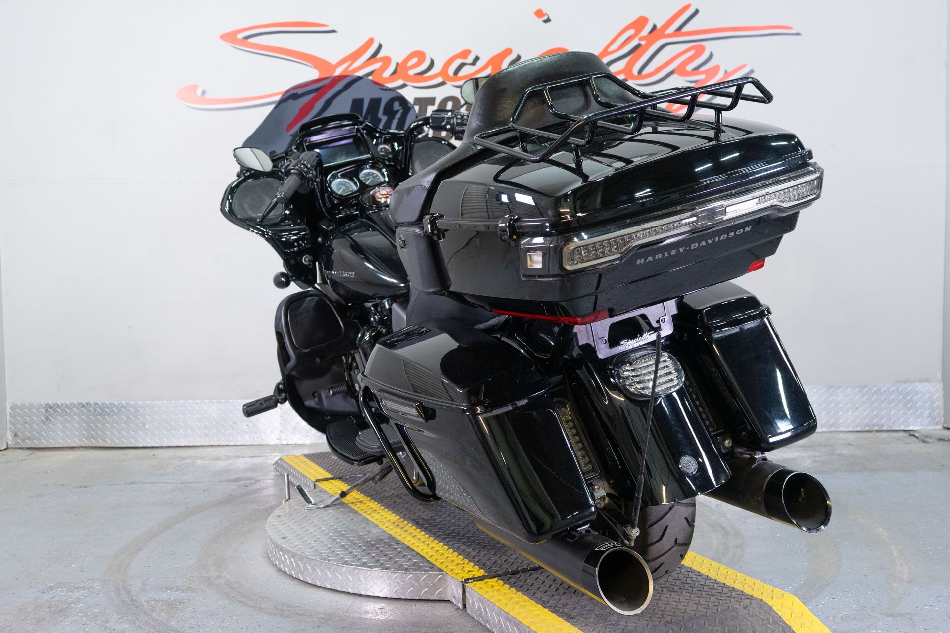 2020 Harley-Davidson Road Glide® Limited in Sacramento, California - Photo 5