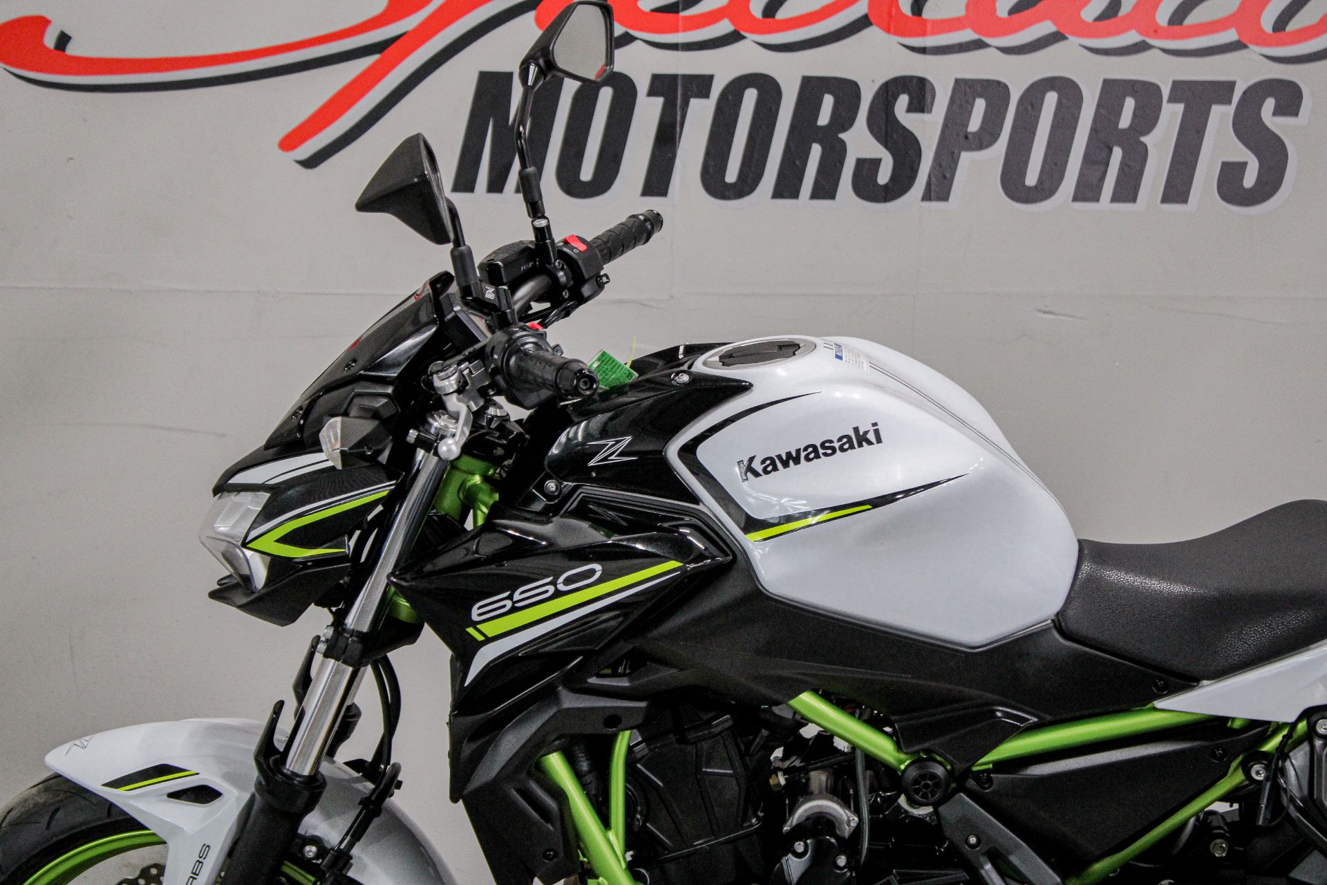 ホワイト、ブラック New 2025 Kawasaki Ninja ZX-6R, Bradford PA | Specs, Price