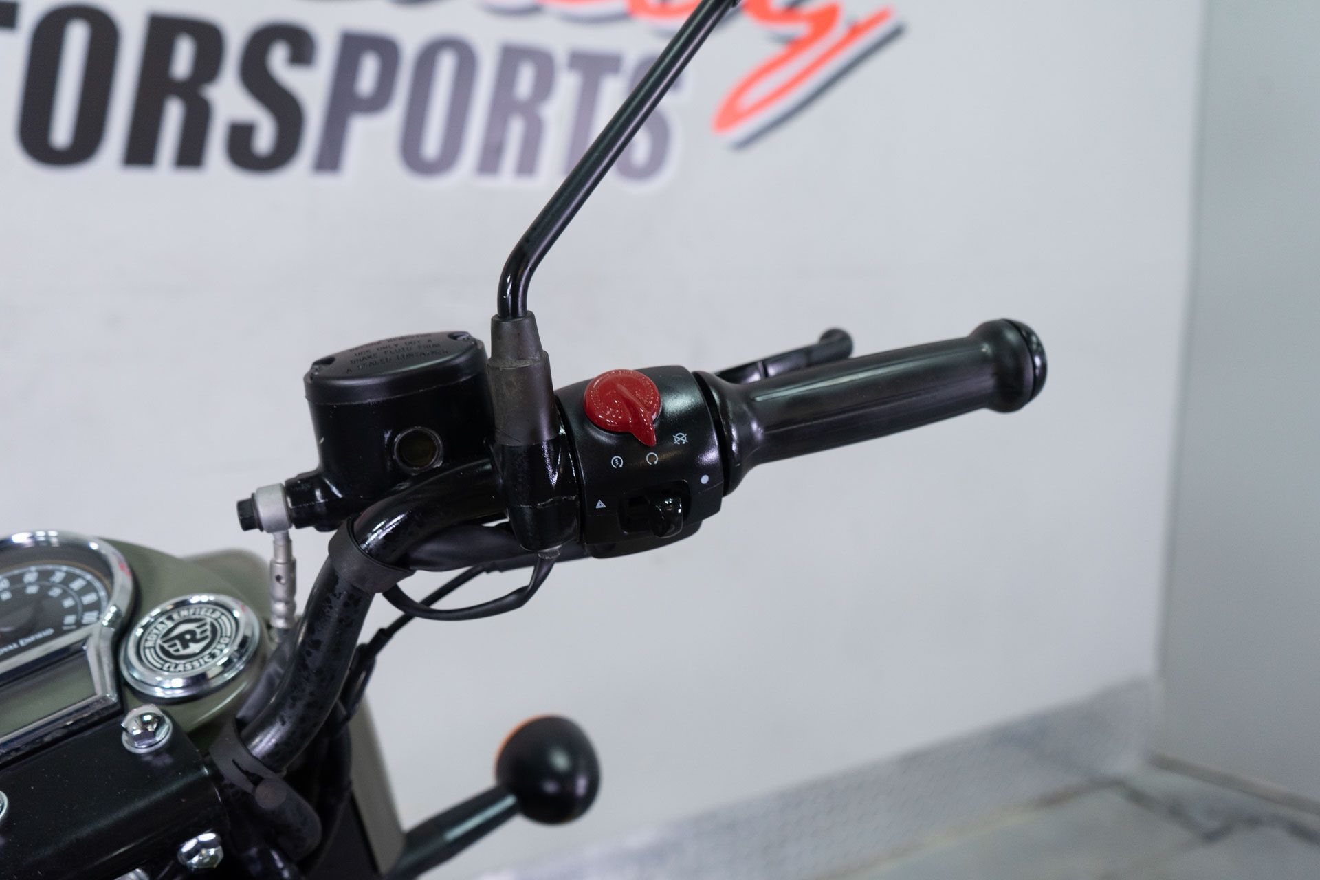 2022 Royal Enfield Classic 350 in Sacramento, California - Photo 17