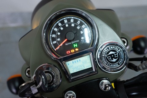 2022 Royal Enfield Classic 350 in Sacramento, California - Photo 21