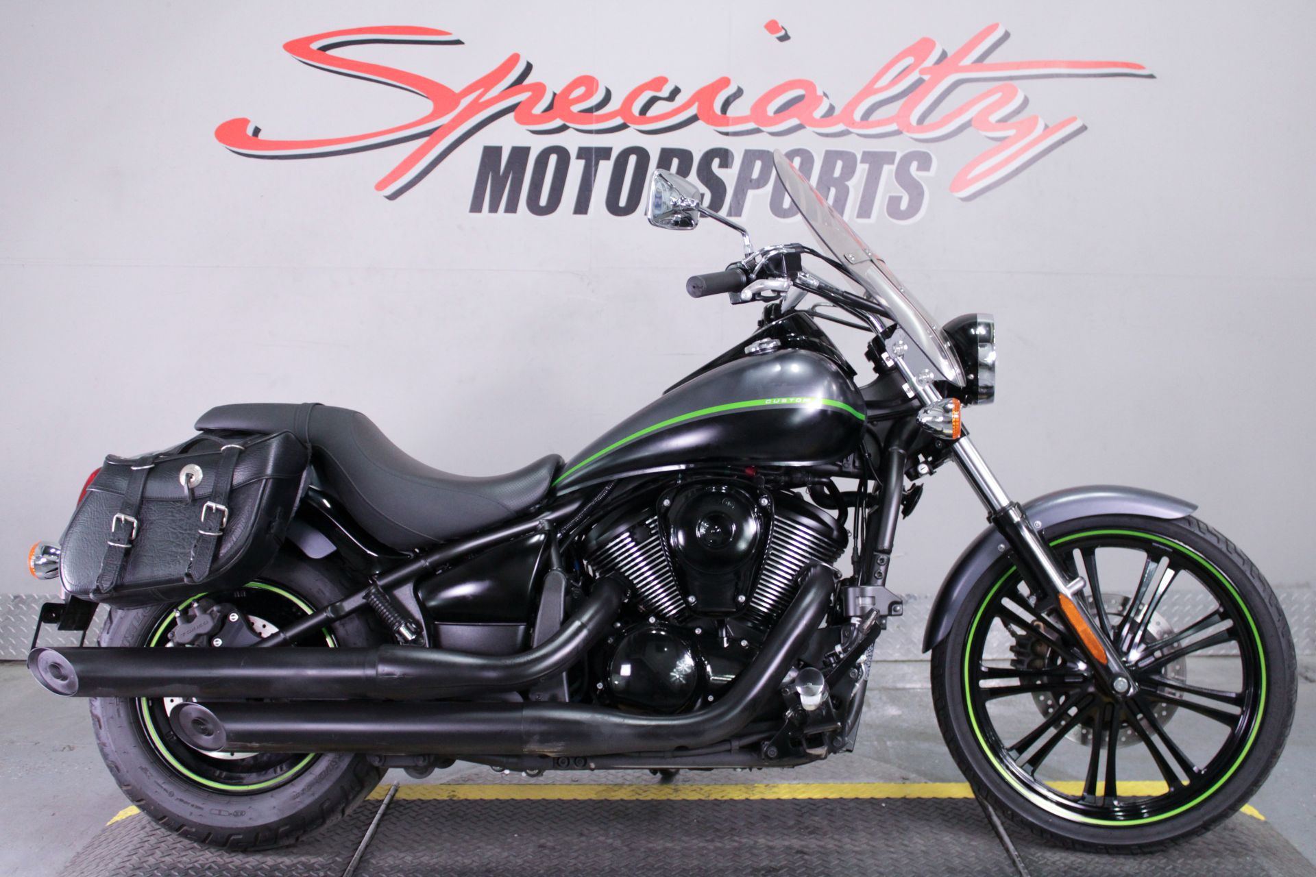 2013 Kawasaki Vulcan® 900 Custom in Sacramento, California - Photo 1