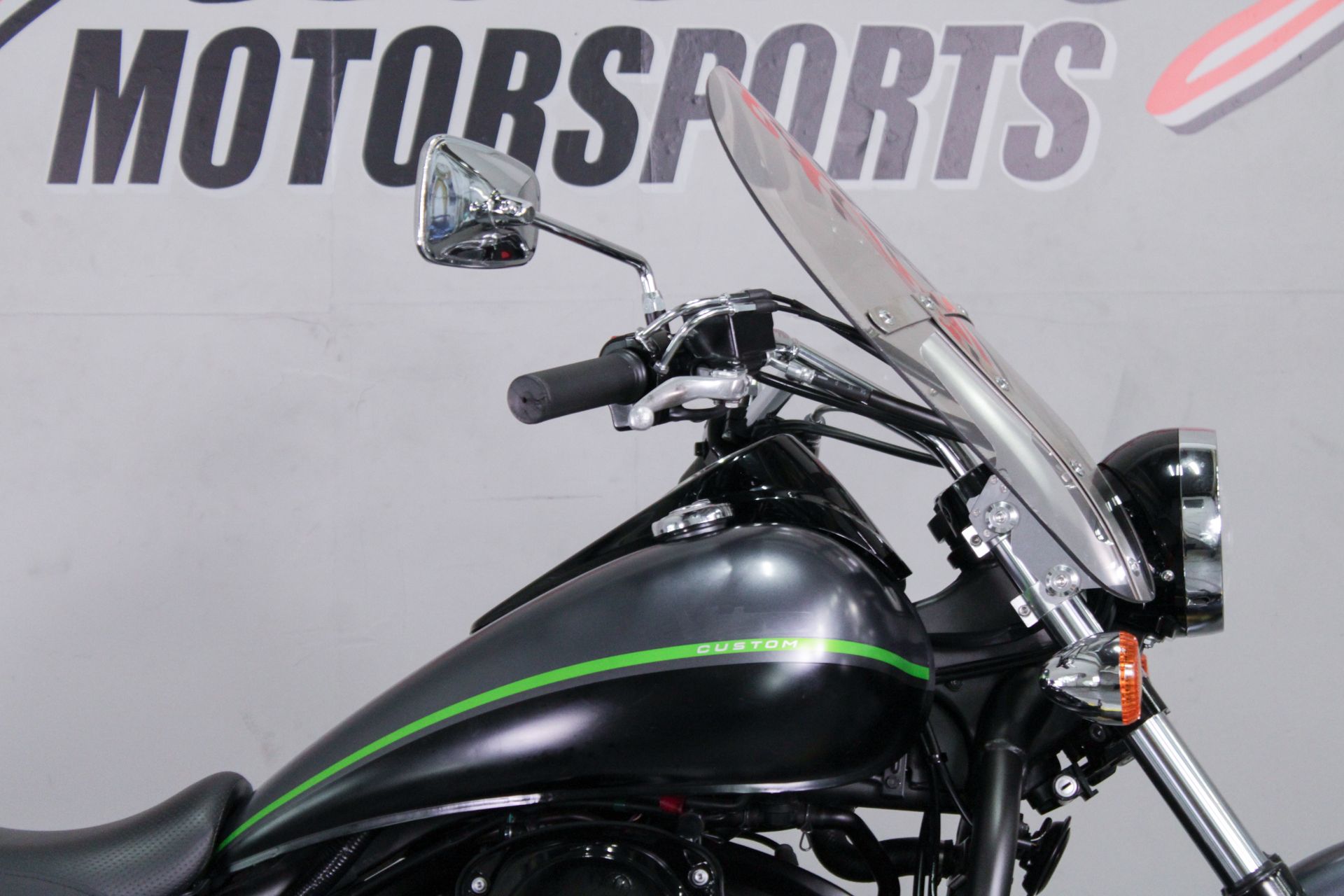 2013 Kawasaki Vulcan® 900 Custom in Sacramento, California - Photo 2