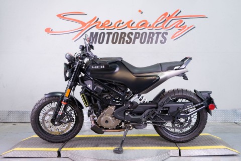 2022 Husqvarna Svartpilen 401 in Sacramento, California - Photo 4
