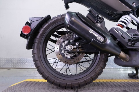 2022 Husqvarna Svartpilen 401 in Sacramento, California - Photo 8