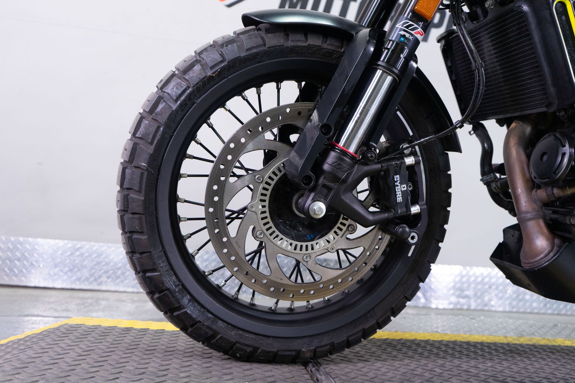 2022 Husqvarna Svartpilen 401 in Sacramento, California - Photo 13