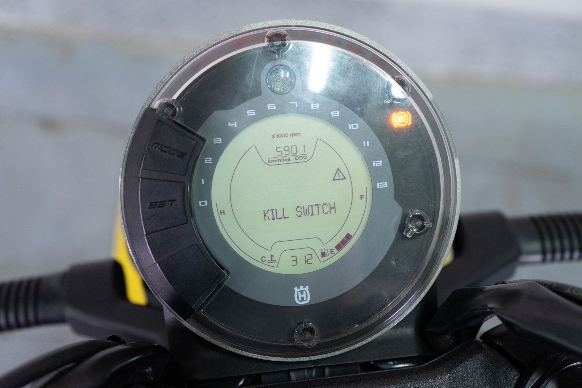 2022 Husqvarna Svartpilen 401 in Sacramento, California - Photo 19