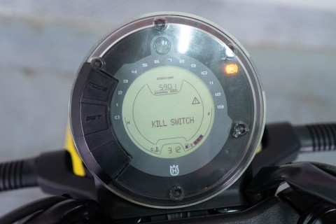 2022 Husqvarna Svartpilen 401 in Sacramento, California - Photo 19