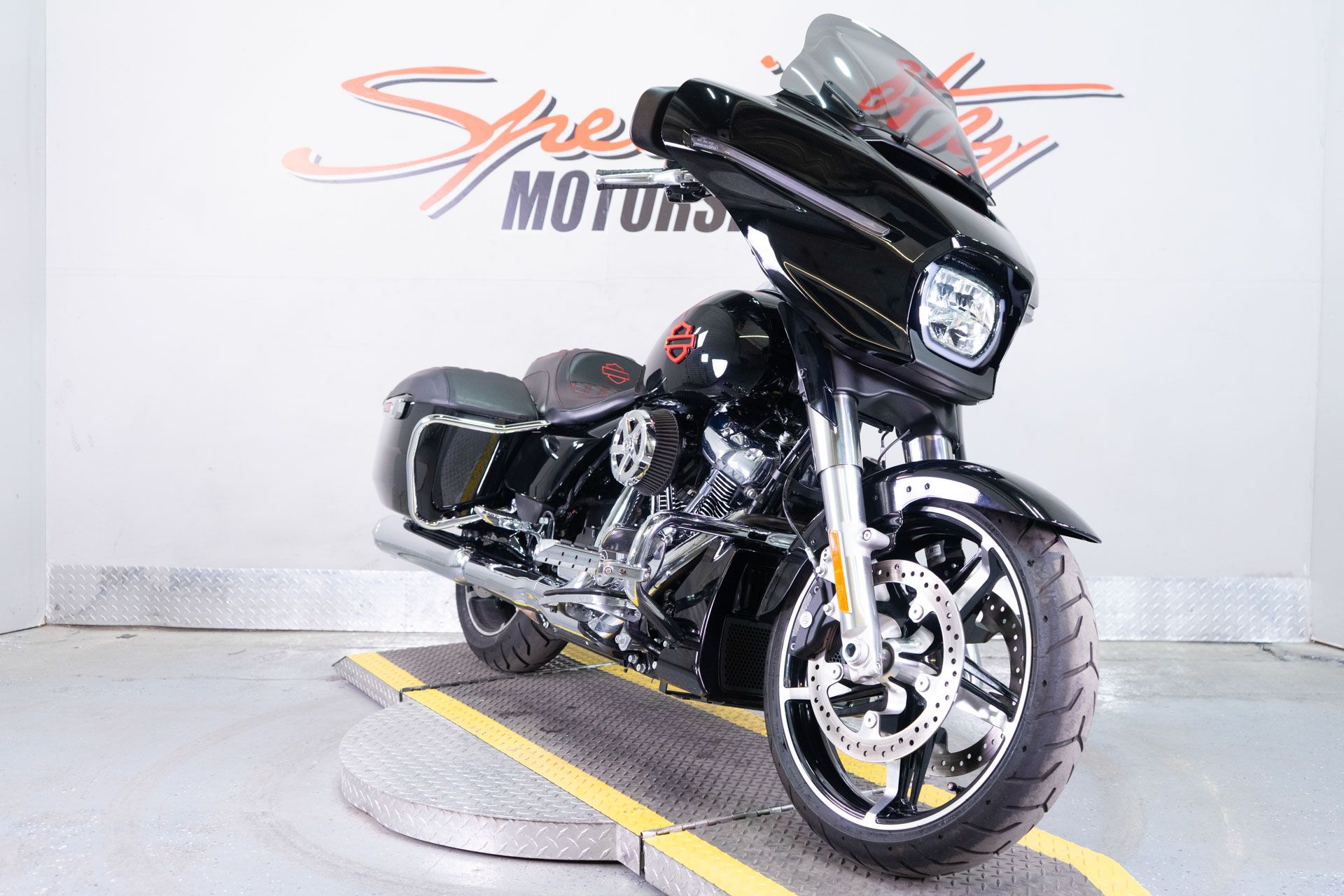 2024 Harley-Davidson Street Glide® in Sacramento, California - Photo 2