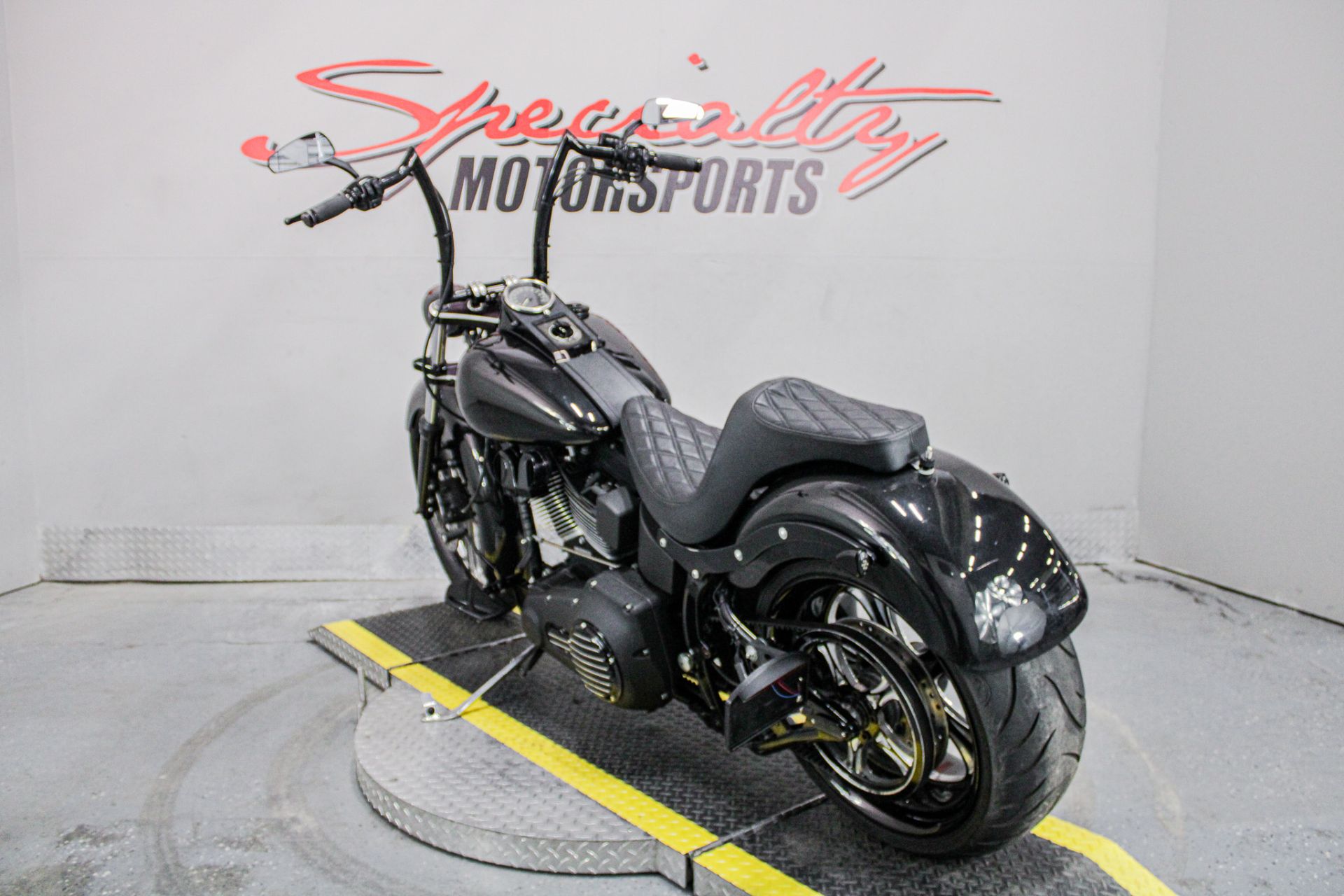 Rear Left Side Angle - Photo 7