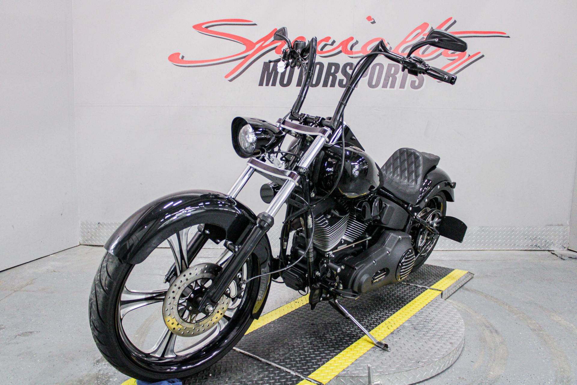 Front Left Side View - Photo 9