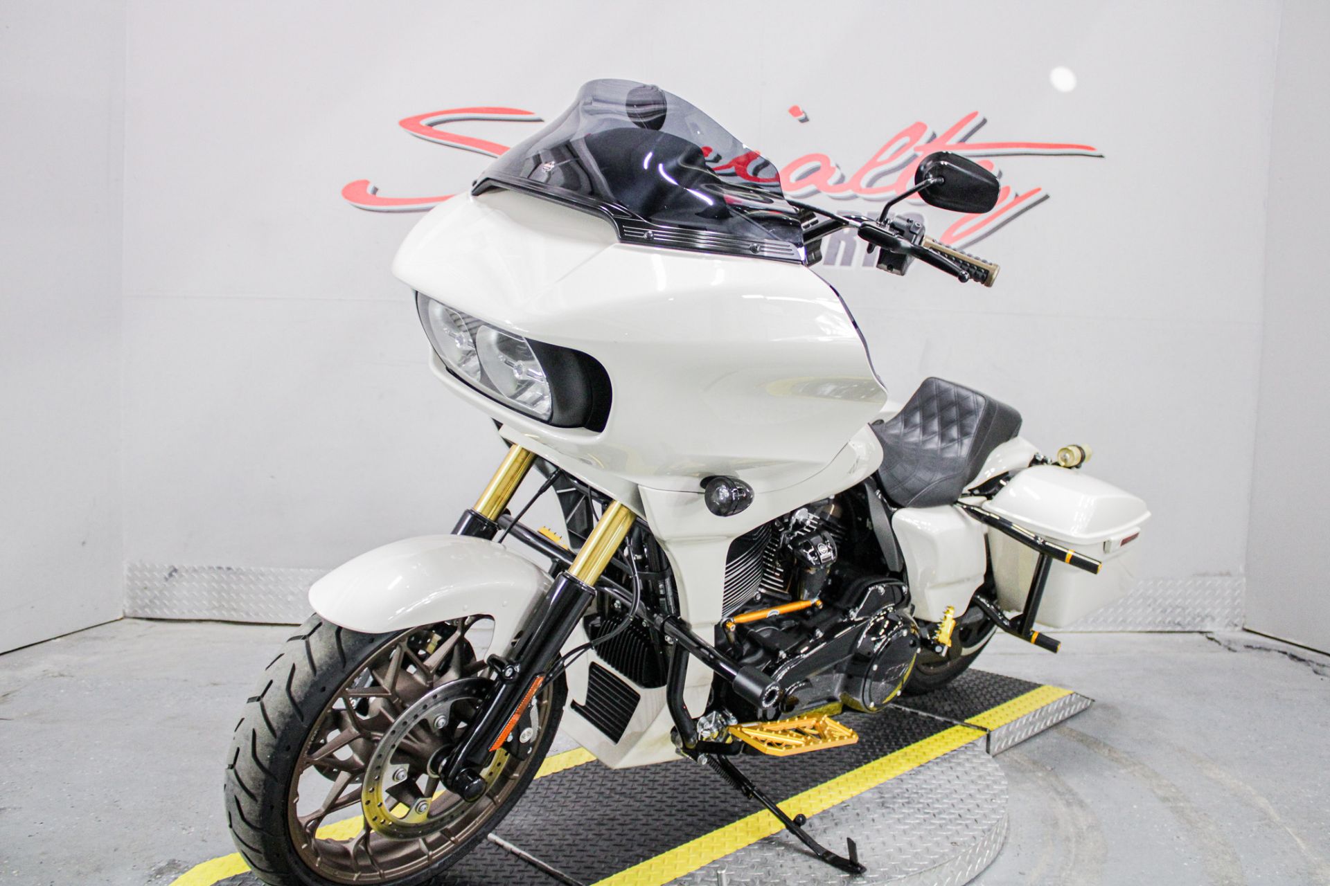 Front Left Side View - Photo 9