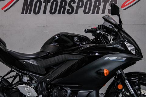 2023 Yamaha YZF-R3 ABS in Sacramento, California - Photo 2