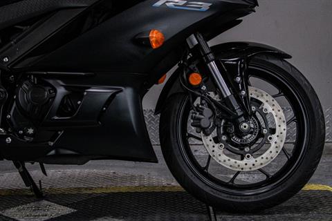 2023 Yamaha YZF-R3 ABS in Sacramento, California - Photo 3