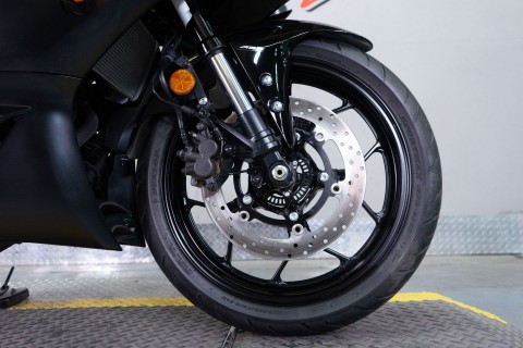 2023 Yamaha YZF-R3 ABS in Sacramento, California - Photo 9