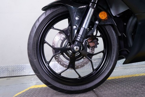 2023 Yamaha YZF-R3 ABS in Sacramento, California - Photo 10