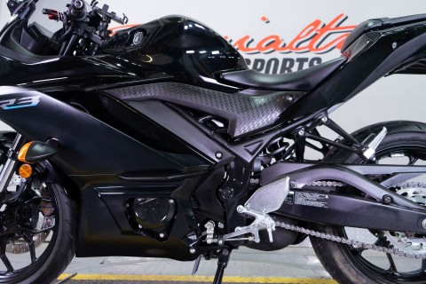 2023 Yamaha YZF-R3 ABS in Sacramento, California - Photo 12