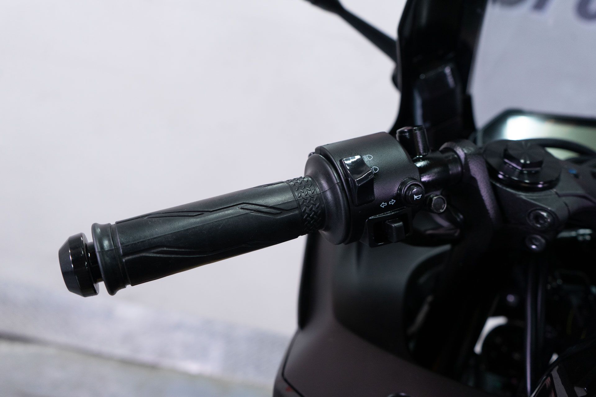 2023 Yamaha YZF-R3 ABS in Sacramento, California - Photo 13