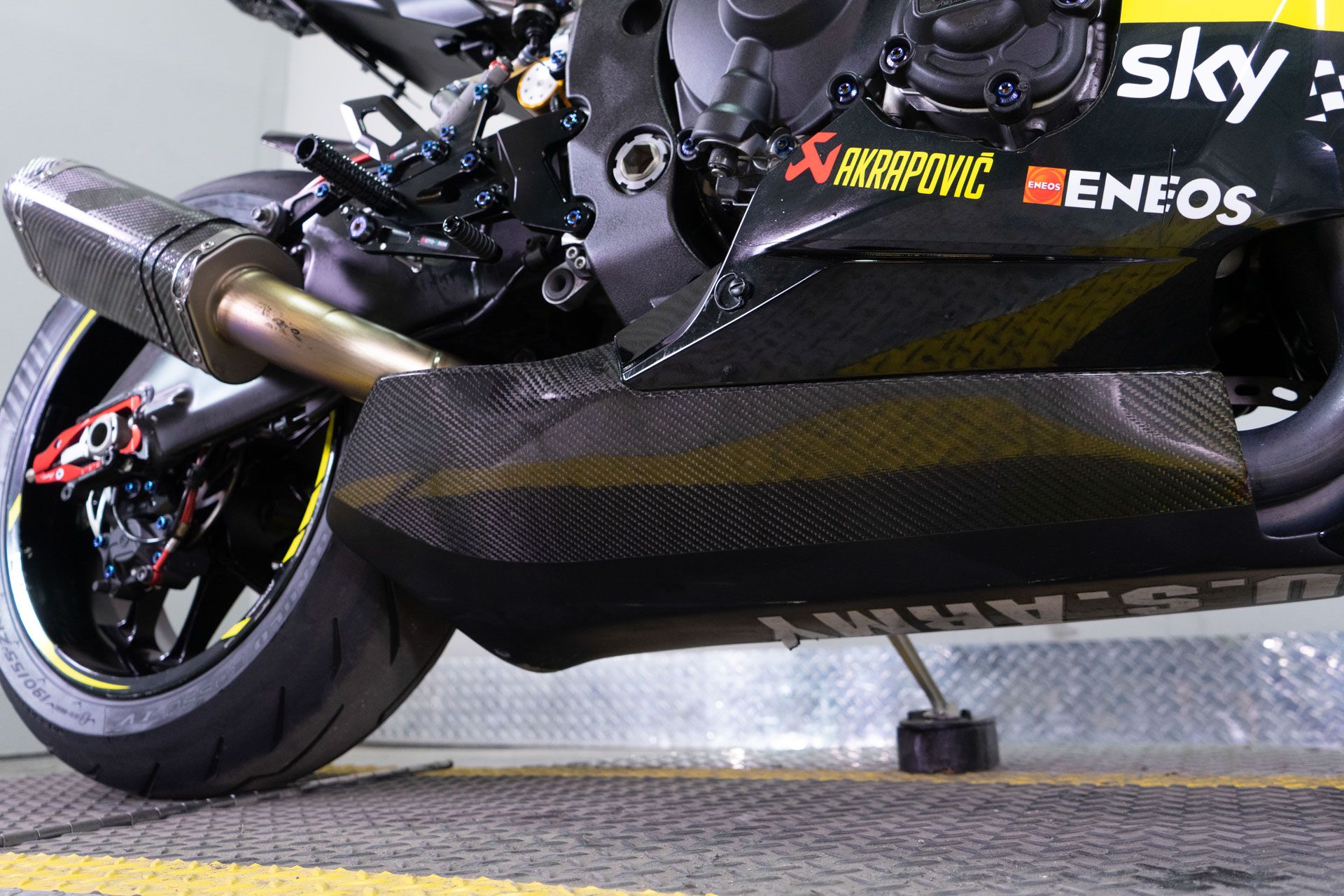 2015 Yamaha YZF-R1 in Sacramento, California - Photo 12