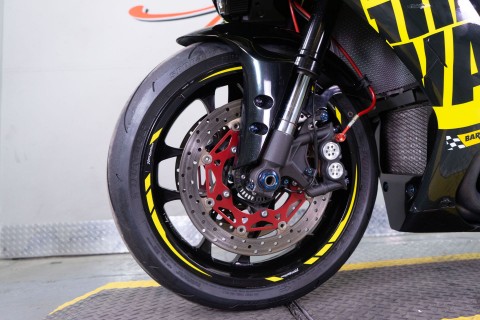 2015 Yamaha YZF-R1 in Sacramento, California - Photo 15