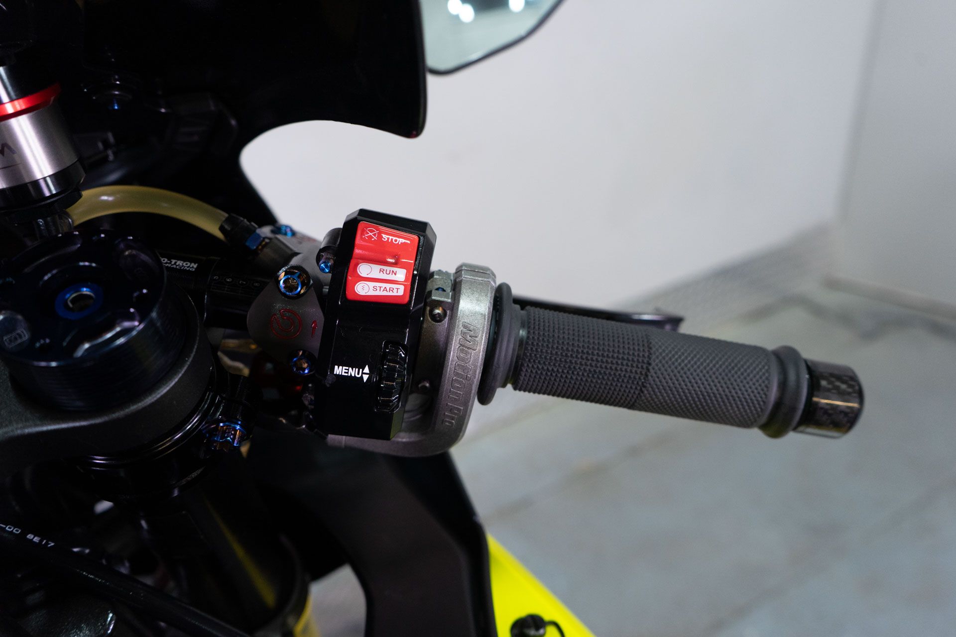 2015 Yamaha YZF-R1 in Sacramento, California - Photo 18