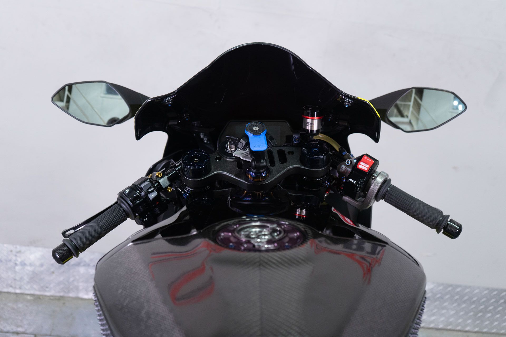 2015 Yamaha YZF-R1 in Sacramento, California - Photo 19