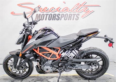 2023 KTM 390 Duke in Sacramento, California - Photo 8
