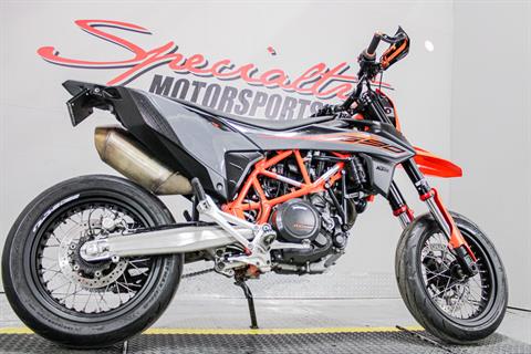 Lower Right Side Angle - Photo 15