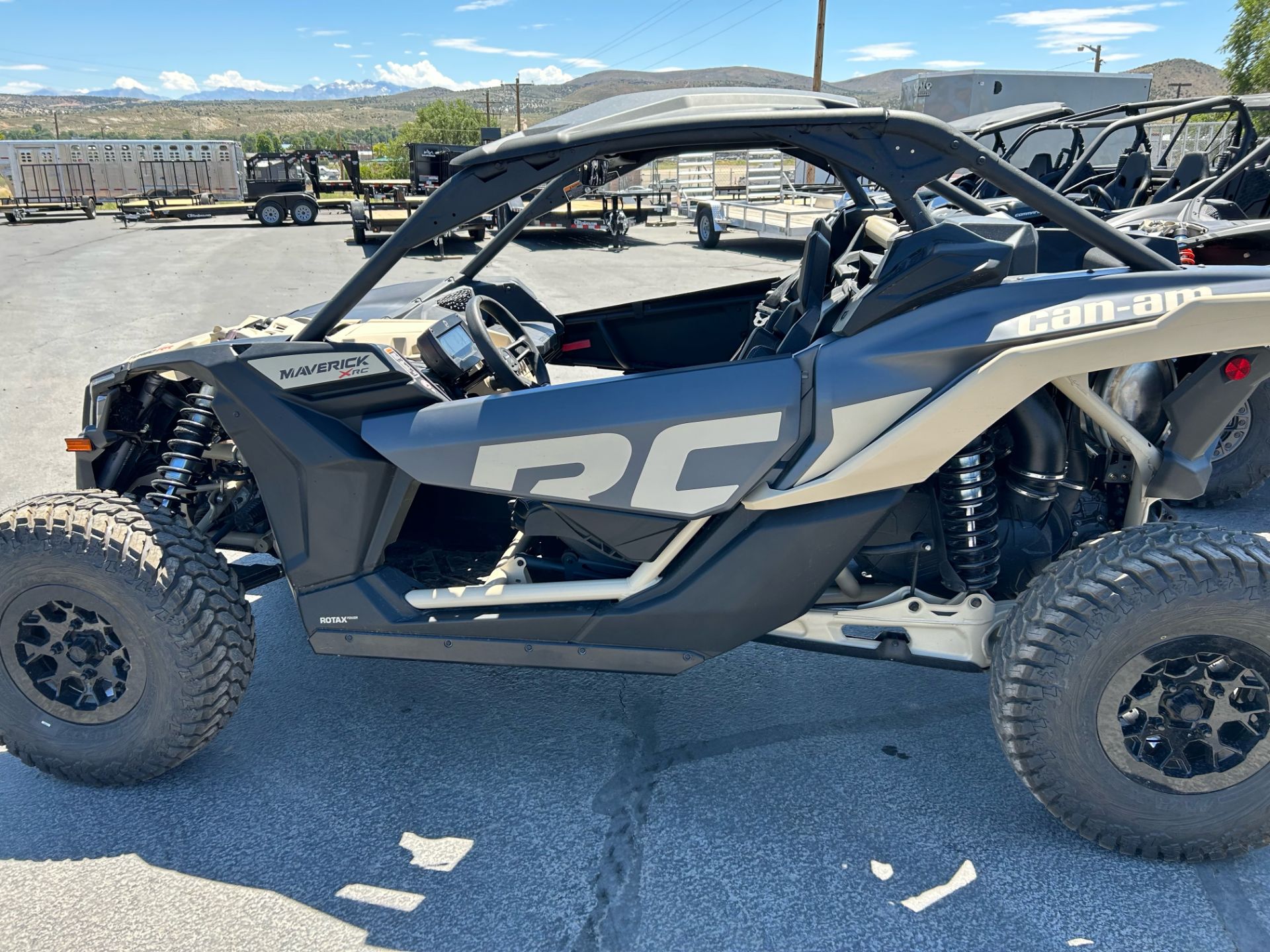 New 2026 Can-Am Maverick X3 X DS TURBO RR | Utility Vehicles In Elkhorn - Foto 6