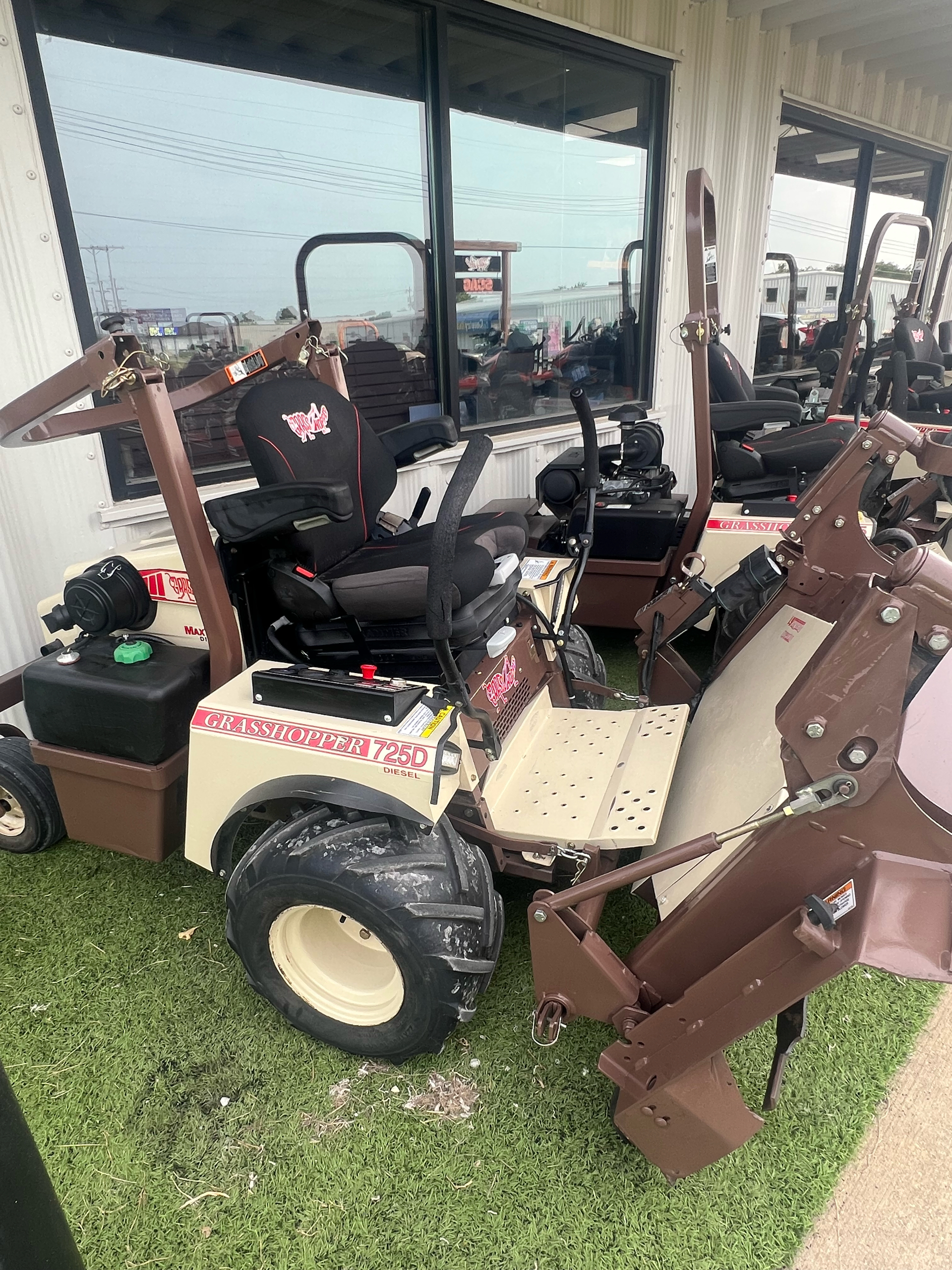 Used 2022 Grasshopper 725DT 61 in. Kubota Diesel 898 cc Lawn