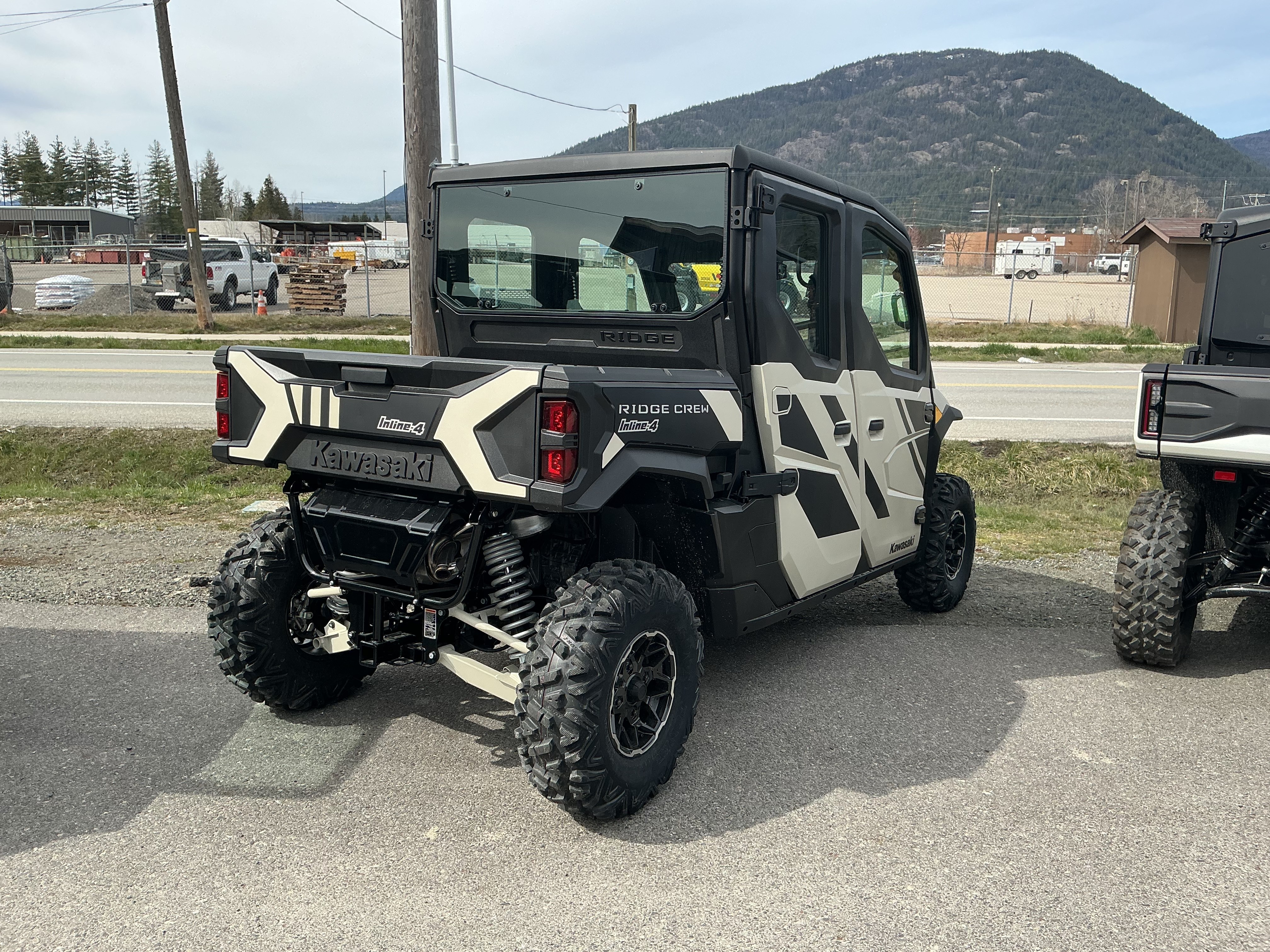 2026 Kawasaki RIDGE® CREW HVAC 4