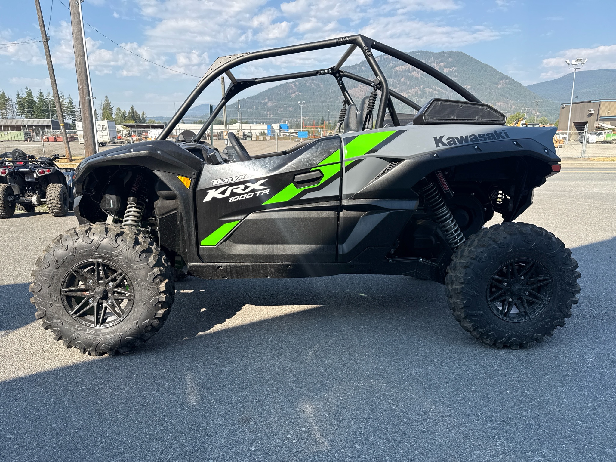 2027 Kawasaki TERYX KRX® 1000 TR 4
