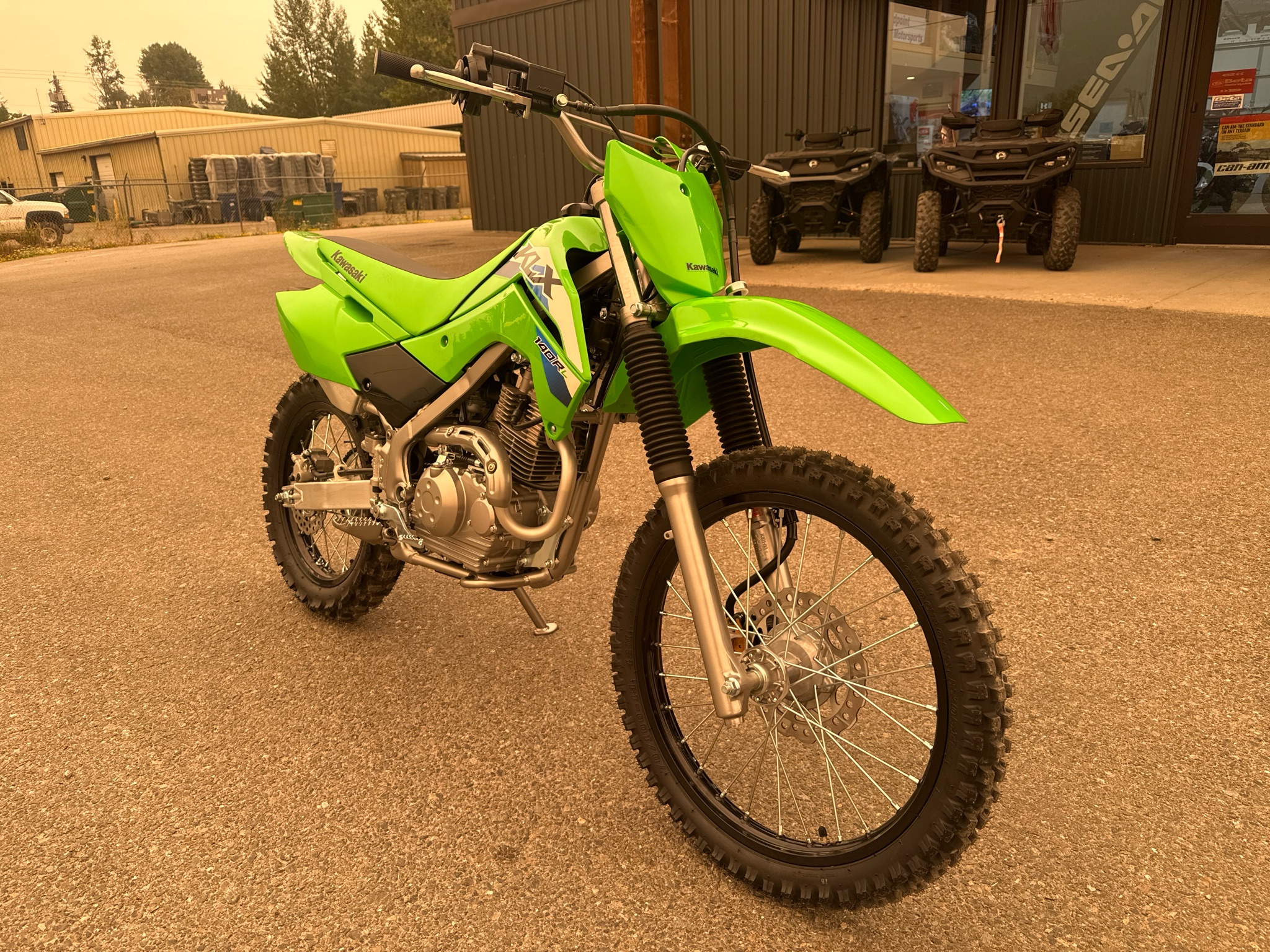 2027 Kawasaki KLX®140R L 4