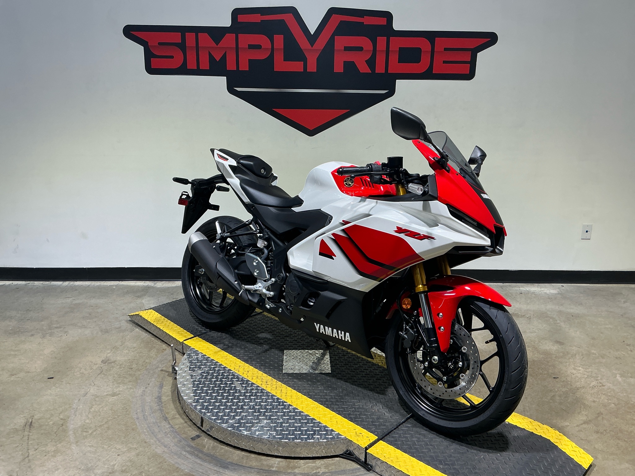 2026 Yamaha YZF-R3 2