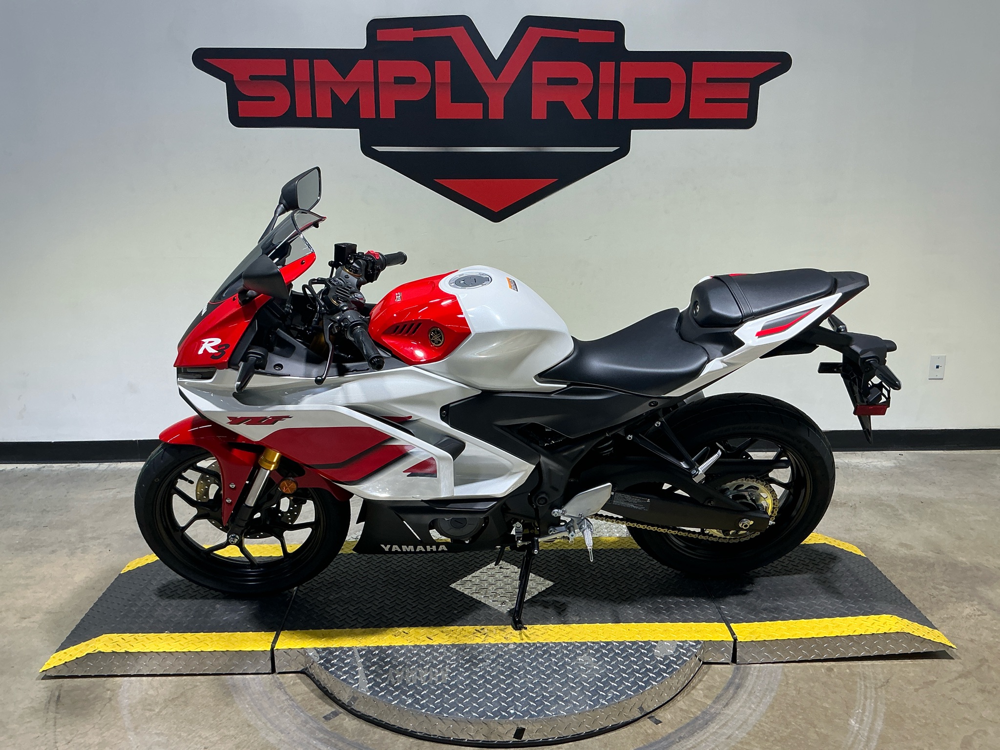 2026 Yamaha YZF-R3 5
