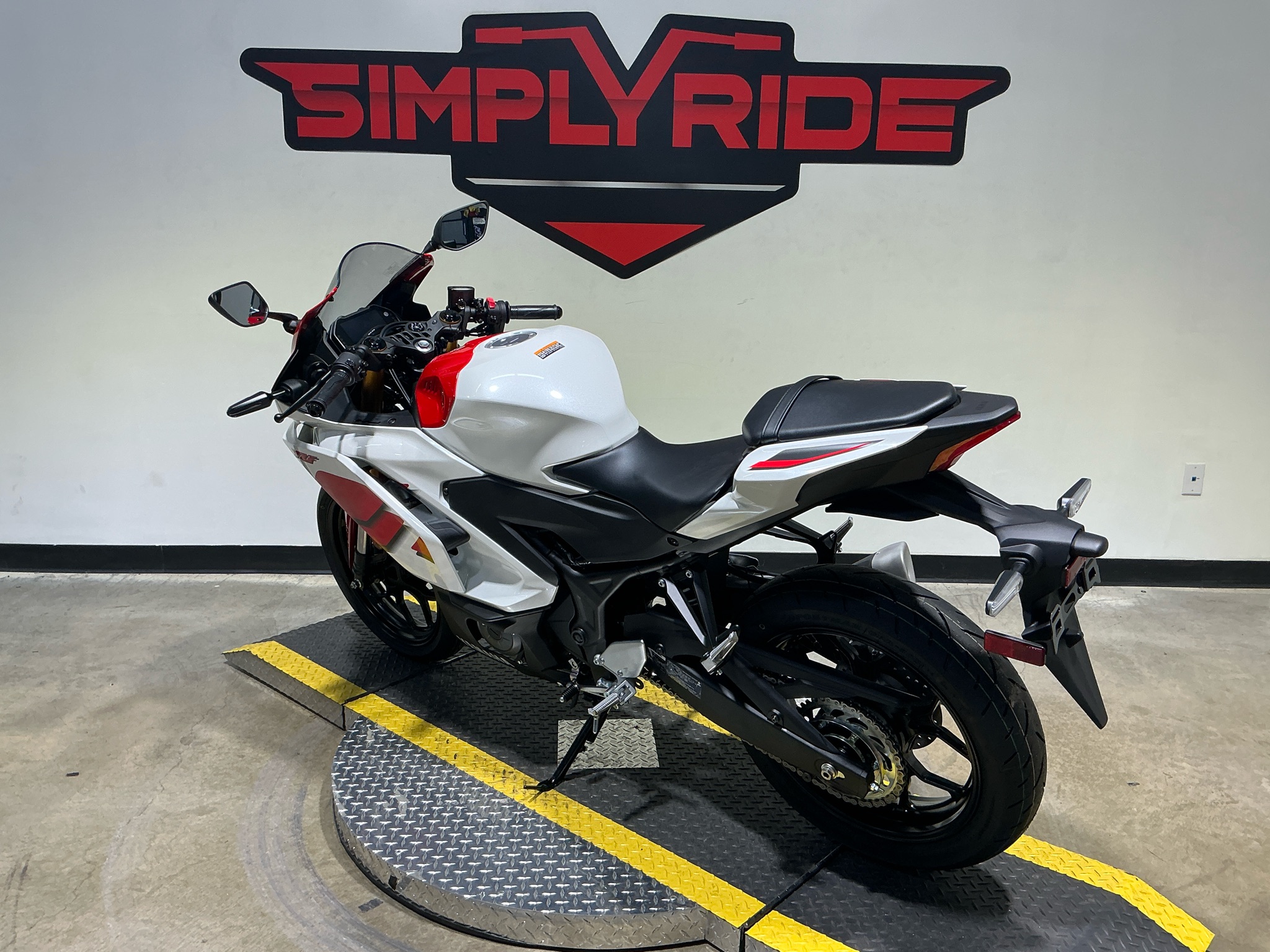 2026 Yamaha YZF-R3 6