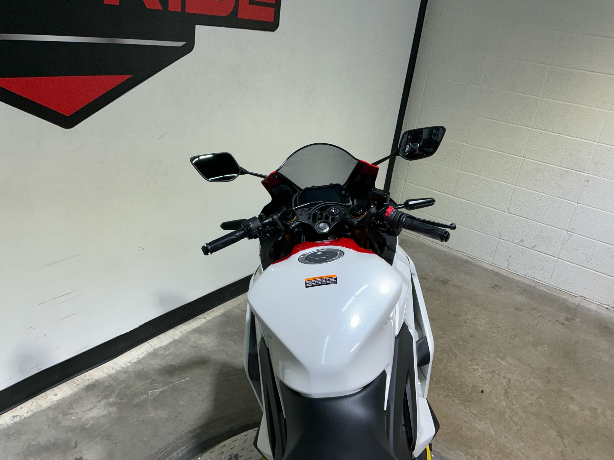 2026 Yamaha YZF-R3 9