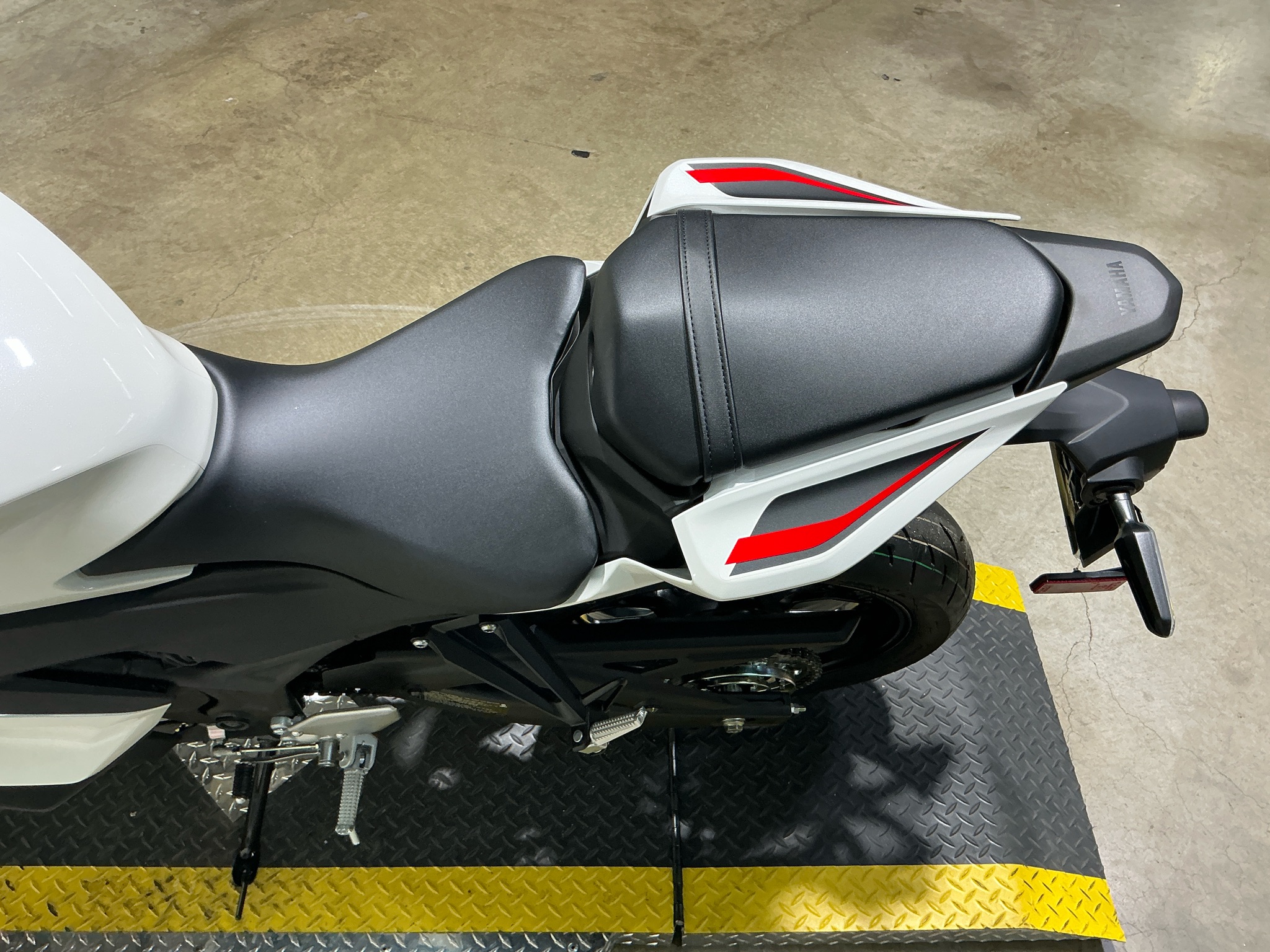 2026 Yamaha YZF-R3 10