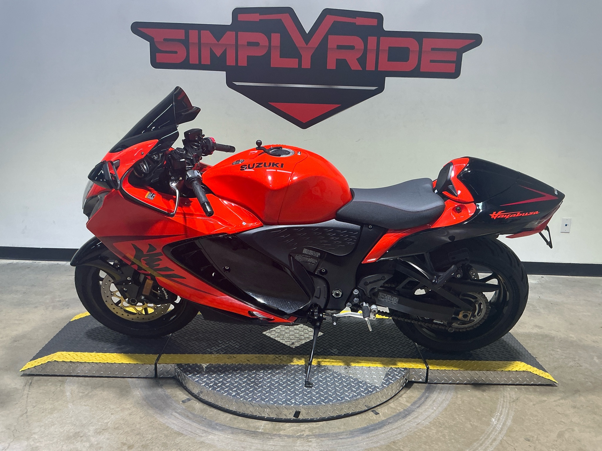 Used 2024 Suzuki Hayabusa 25th Anniversary Edition Glass Blaze