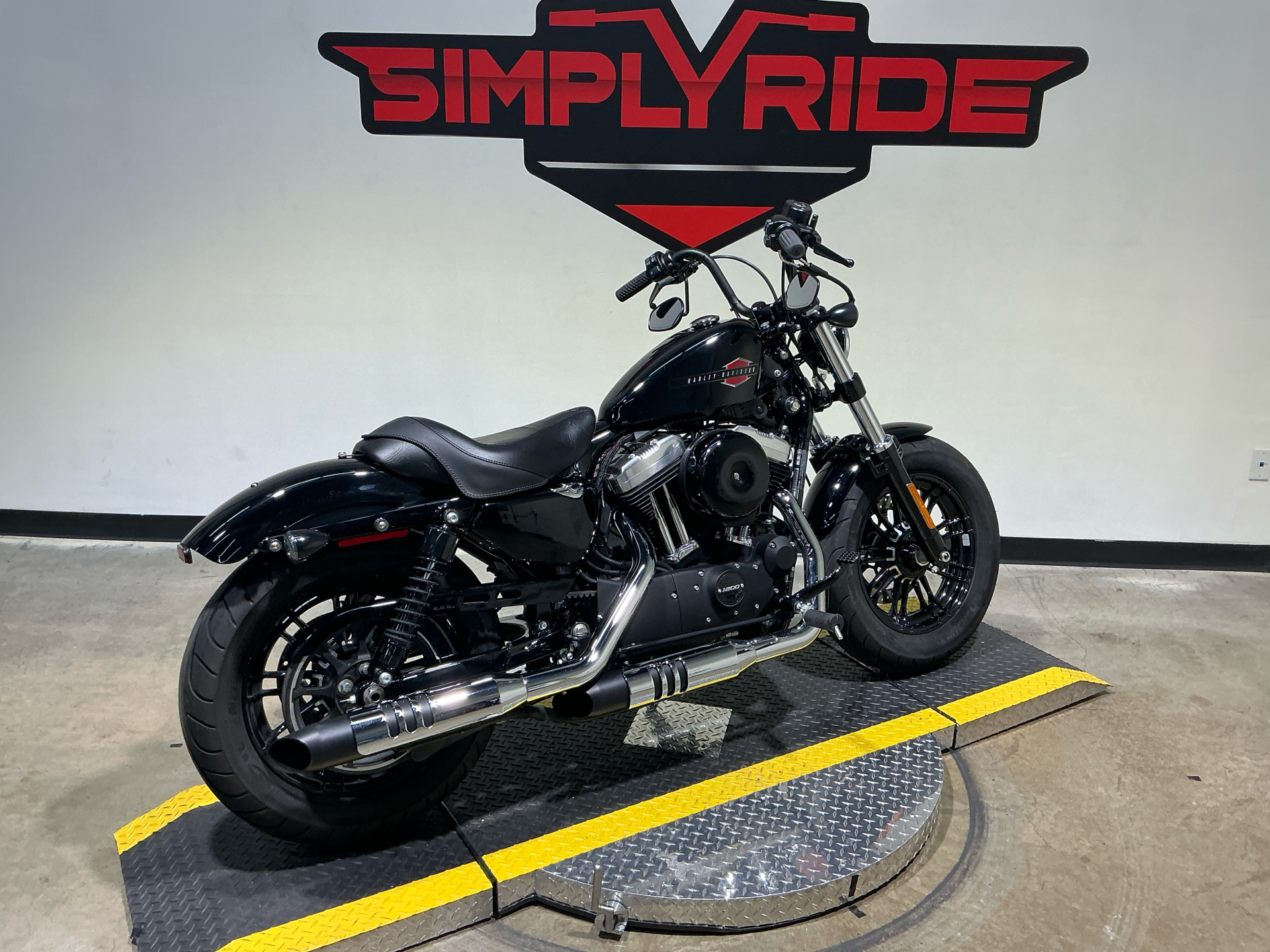 Harley-Davidson 4個まとめてお得セット Used 2019 Harley-Davidson Forty-Eight® Vivid Black Motorcycles For