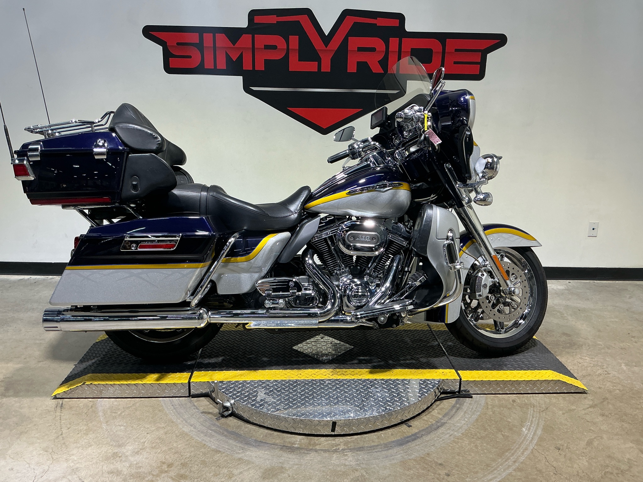 2012 Harley-Davidson CVO Ultra Classic® Electra Glide® for sale 804809